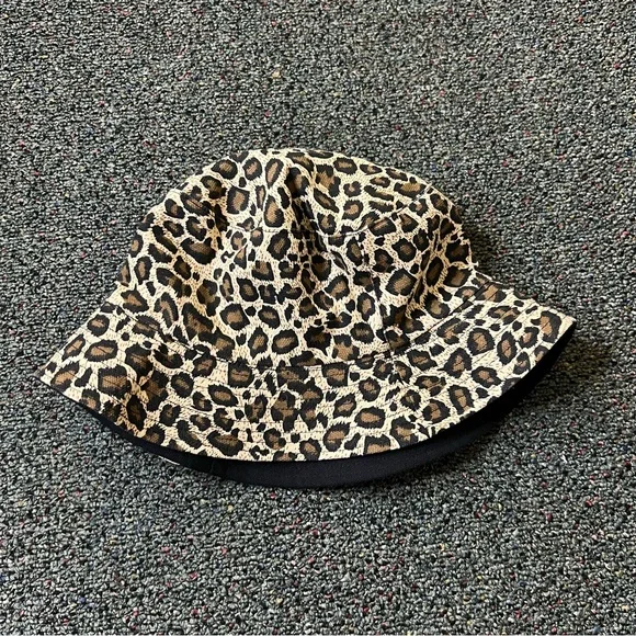 URBAN OUTFITTERS Brown & Beige Leopard Cheetah Animal Print Bucket Hat Accessory - Picture 5 of 16